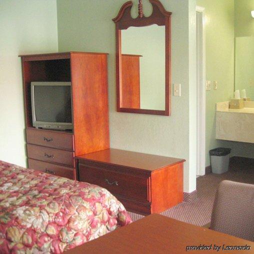 Budget Inn Northport Номер фото